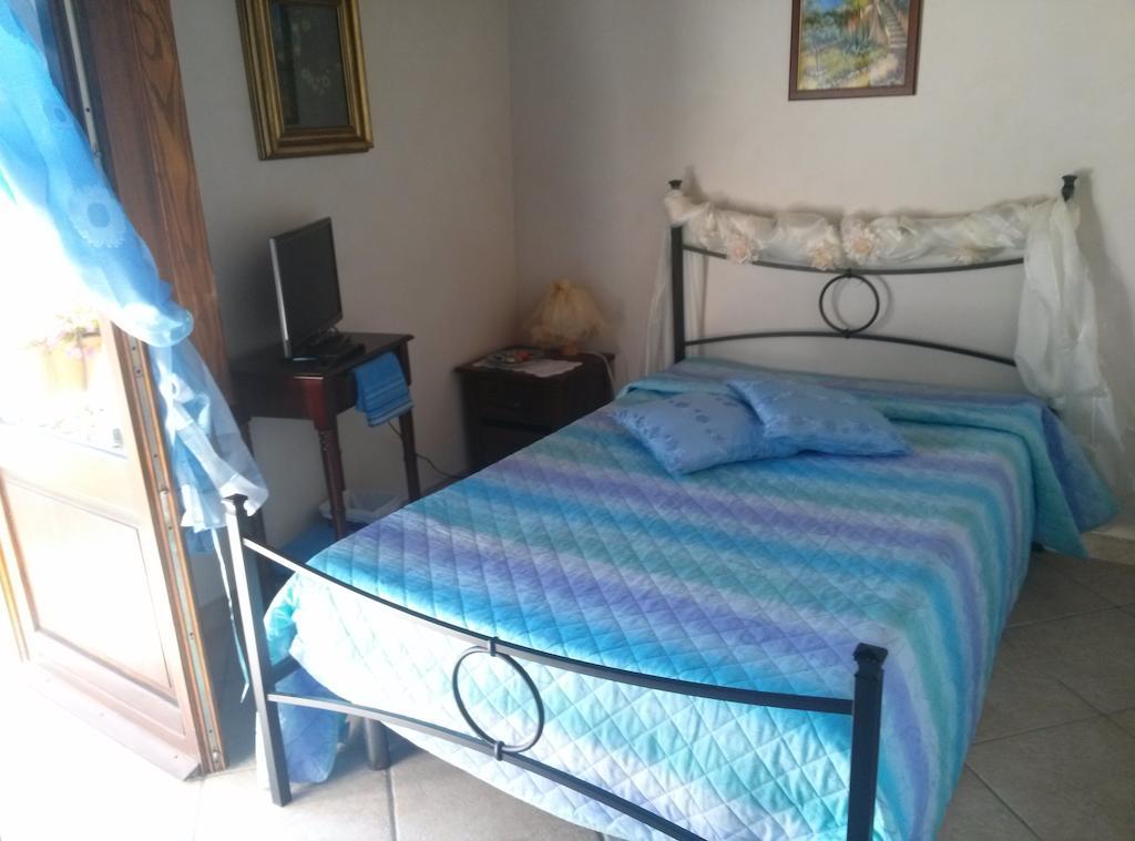 B&B La Casetta Sul Lago Colle di Tora Eksteriør billede
